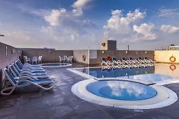 Hotel Country Club Dubai 4*,
